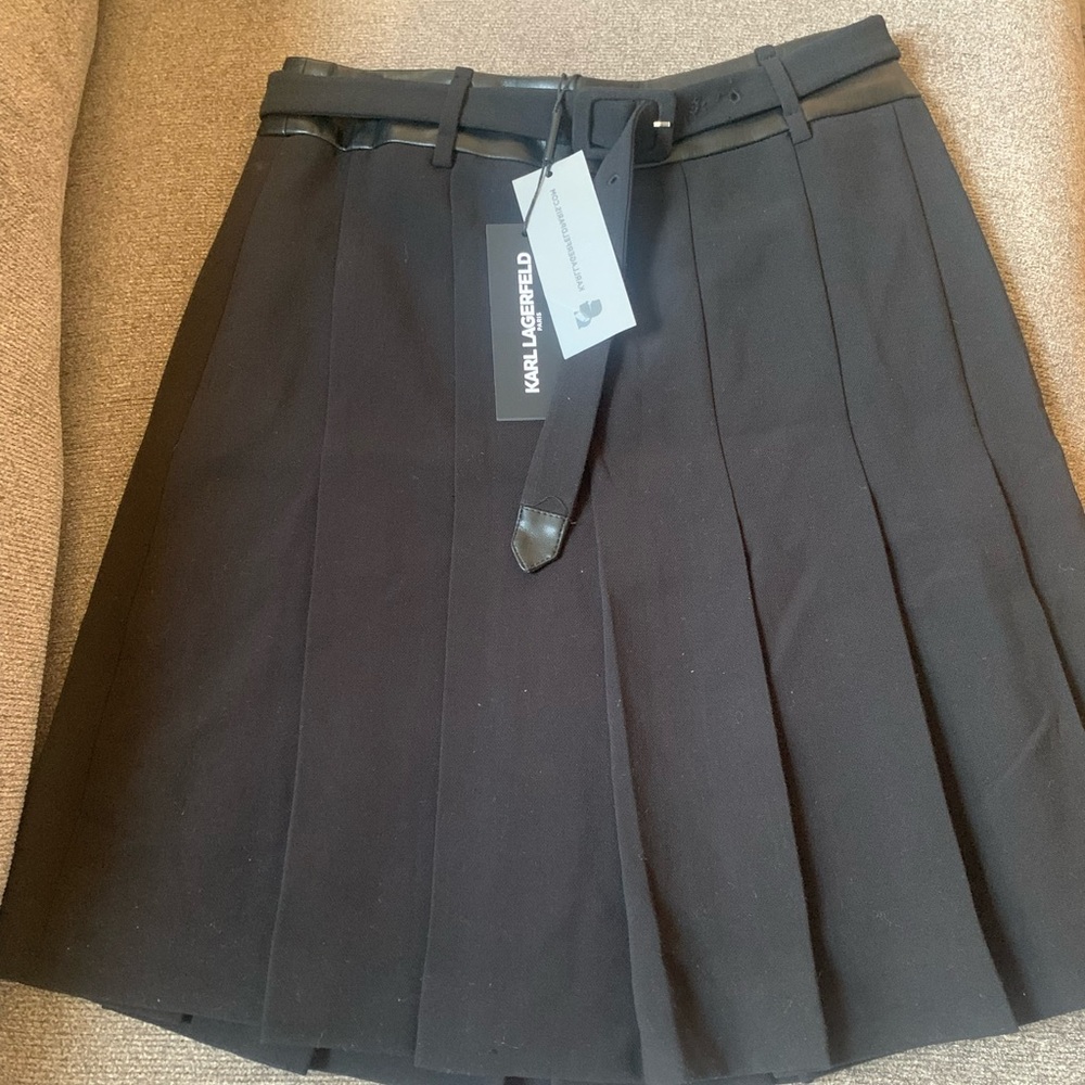 Karl lagerfeld pleated black skirt with leather trim and belt, size 0